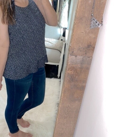 Banana Republic polka dot top size medium - Picture 3 of 7